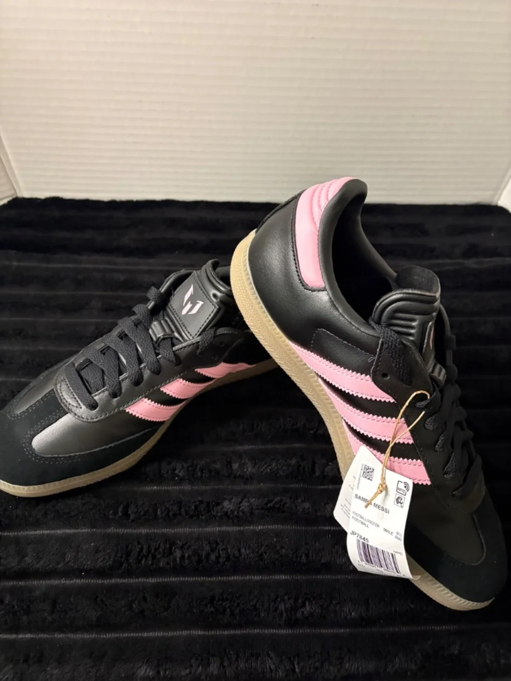 NWT Samba Messi Indoor Soccer Shoes Size M7/W8